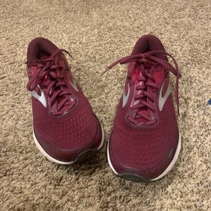 Brooks shoes